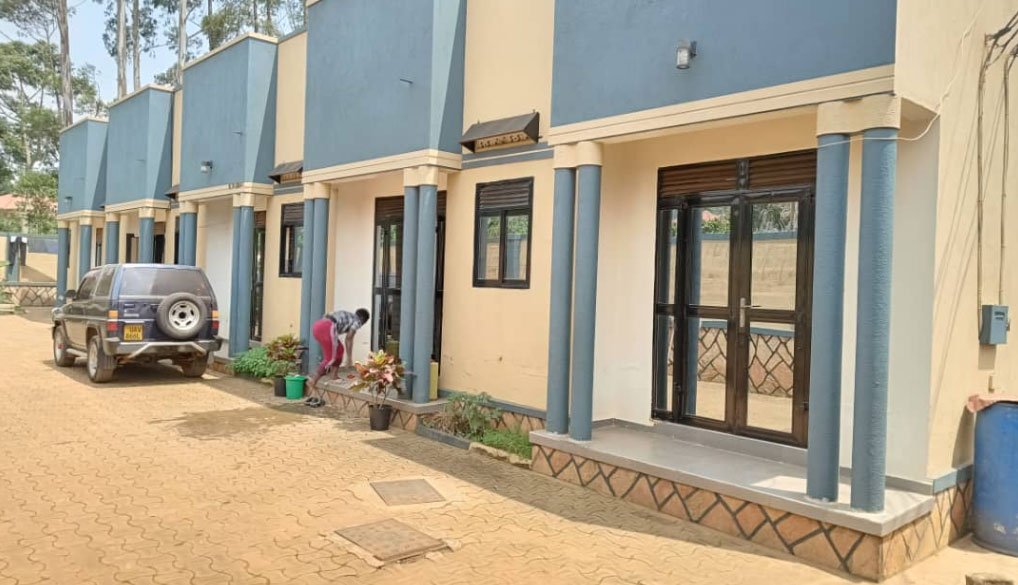 Hot deal. 5 rentals Units on sale!! Location #Kira-Bulindo #5double self-contained With monthly collections of #2.5m ugx With separate meters of power and natural free water Just #50.meters off tarmac #14decimals#titled