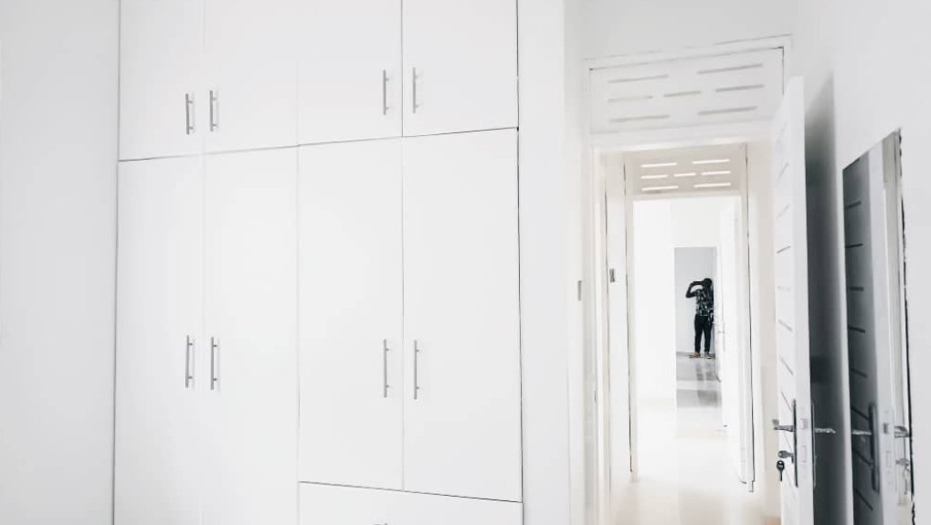 BRAND NEW π HOUSE FOR SALE!! LOCATION IN #NAMUGONGO- SONDE Canada - Has,# ποΈ #3Bedrooms, negotiable#3Bathrooms π 1boys quarter Sited on #15decimals at Ready private Milo land title - Image 2